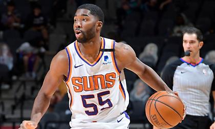 Επέστρεψε στους Ορλάντο Μάτζικ ο Ε'τουάν Μουρ