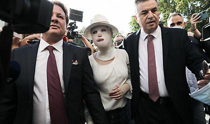 Επίθεση με βιτριόλι - Δίκη: Η δήλωση της κατηγορουμένης για την απουσία της