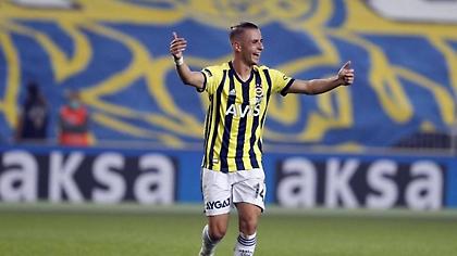 «Μέσα» για Άιντραχτ ο Πέλκας