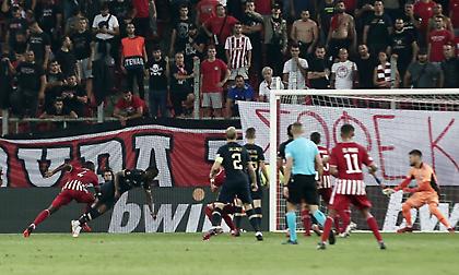 Το γκολ του Σαμάτα για το 1-1 της Αντβέρπ στο «Γ. Καραϊσκάκης»