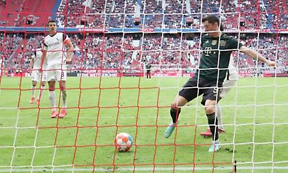 Ένα γκολ και... δύο ακόμα ρεκόρ ο Λεβαντόβσκι!