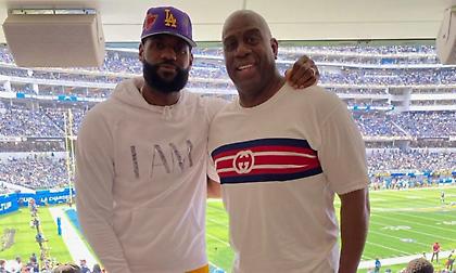 ΛεΜπρόν και Μάτζικ Τζόνσον βρέθηκαν μαζί σε αγώνα NFL!