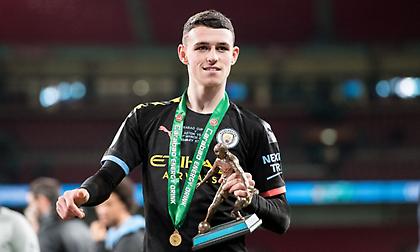 Τρομερός Φόντεν, ονόμασε τον σκύλο του... Καραμπάο!