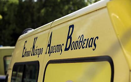 Φωτιά σε ιστιοφόρο στην Κάρυστο – Στο νοσοκομείο οι τέσσερις επιβαίνοντες