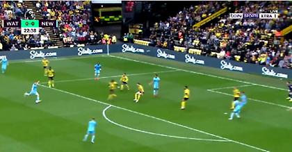 Φοβερή σουτάρα του Λόνγκσταφ για το 1-0 της Νιούκαστλ!