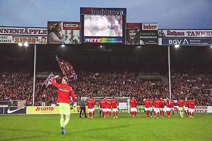 Ανατριχίλα στο «αντίο» της Φράιμπουργκ στο γήπεδό της