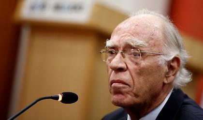 Αποσωληνώθηκε ο Βασίλης Λεβέντης