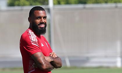 Ολυμπιακός: Δεν ρισκάρουν με Εμβιλά, ίωση ο Εζίλ