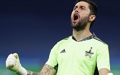 Αθανασιάδης: «Ο Κουρτουά ζήτησε τη φανέλα μου – Στο σουτ του Μόντριτς σκέφτηκα τη γυναίκα μου»