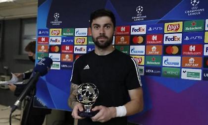 Η αφιέρωση του Αθανασιάδη στη Ρεβέκκα: «Σηκώθηκα ξανά επειδή μου άπλωσες το χέρι»