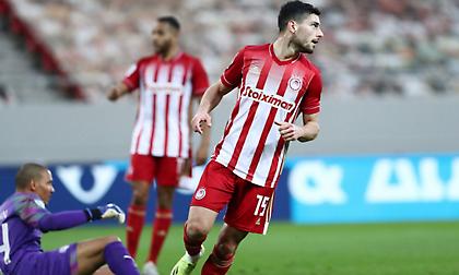 Σταματέλος: «Δεν μένει εκτός ενδεκάδας ο Μασούρας»