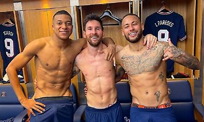 Πανηγυρική φωτογραφία-απάντηση από τους Μέσι, Εμπαπέ και Νεϊμάρ!