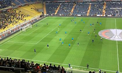 Η προθέρμανση του Ολυμπιακού στο «Σουκρού Σαράτσογλου»