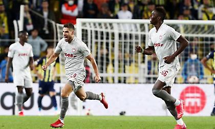 Τρομερή ενέργεια Τικίνιο, 2-0 ο Ολυμπιακός με σουτάρα Μασούρα!