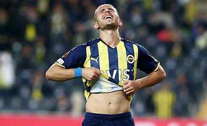 Πέλκας: «Έπαιξε έξυπνα και μας νίκησε δίκαια ο  Ολυμπιακός»