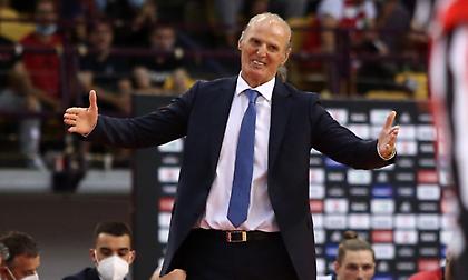 Ιβάνοβιτς: «Ο Ολυμπιακός εκμεταλλεύτηκε τα πολλά λάθη μας»