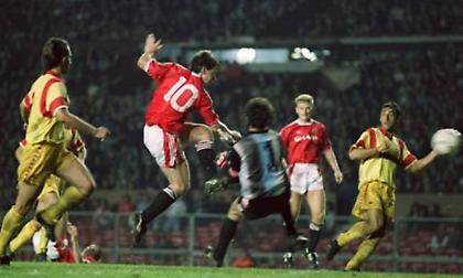 Νίκος Σαργκάνης: Πώς οι «Λόρδοι» του Βύρωνα έφτασαν στα άκρα τη Μάντσεστερ Γιουνάιτεντ