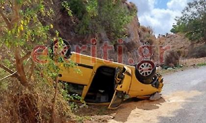 Σοκαριστικό βίντεο: Κάμερα κατέγραψε θανατηφόρο τροχαίο στην Κρήτη με το αυτοκίνητο να… πετάει!