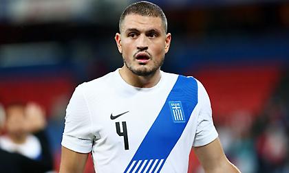 Εθνική: Πρόβλημα με Κ. Παπαδόπουλο - Σκέψεις για τρεις στόπερ