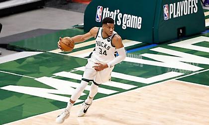 Μέμφις Γκρίζλις-Μιλγουόκι Μπακς