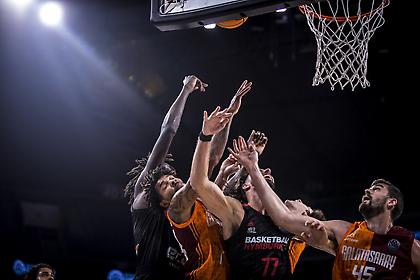 Με το δεξί και φοβερό Τριμπλ η Γαλατάσαραϊ