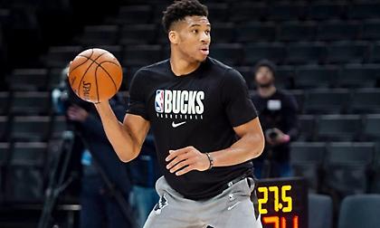 Γιάννης Αντετοκούνμπο: «Οι συμπαίκτες μου είναι 10 ταχύτητες μπροστά από μένα»