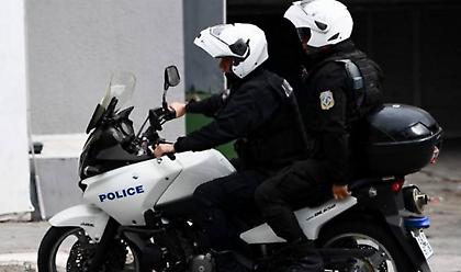 Σε διαθεσιμότητα τέθηκε ΥouTuber αντιεμβολιαστής αστυνομικός