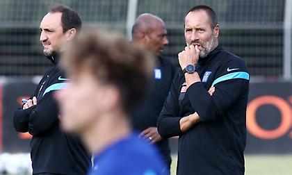 Εθνική Ελλάδας: Μπήκε ο Δουβίκας, «κλειδώνει» η τριάδα στο κέντρο της άμυνας