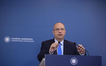 Οικονόμου: Επιβεβλημένη η αλλαγή των μέτρων – Δεν τελειώσαμε με τον κορωνοϊό