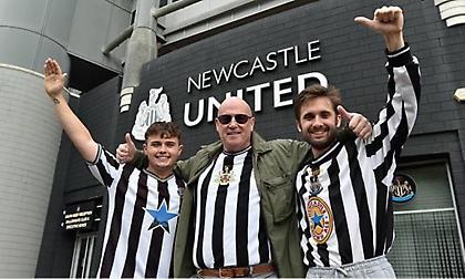 Τρομερές σκηνές στο «St. James' Park» με πανηγυρισμούς οπαδών της Νιούκαστλ