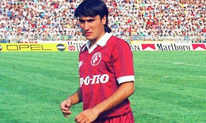 Βασίλης Καραπιάλης, η επιστροφή: Τριάντα χρόνια μετά ξανά στην ΑΕΛ!