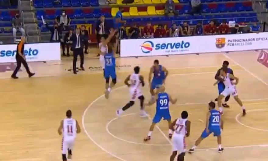 Μεγάλο τρίποντο με σουτ εκτός ισορροπίας από τον Λαρεντζάκη!