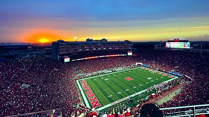 Nebraska Huskers: Με 379 σερί sold-out δίνουν συνέχεια σε ένα ρεκόρ που κρατά μισό αιώνα!