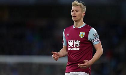 Θετικός στον κορωνοϊό ο αρχηγός της Μπέρνλι, Μπεν Μι