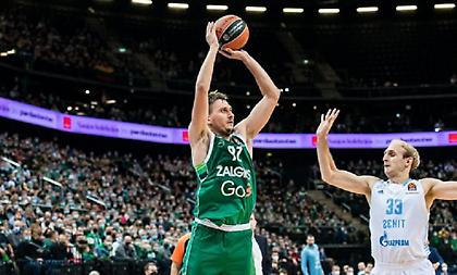 Ουλάνοβας: «Φαβορί για να φτάσει πολύ μακριά φέτος ο Ολυμπιακός»