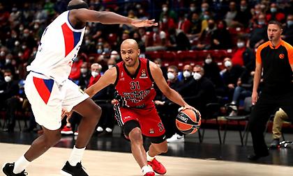 Απτόητη Αρμάνι, βύθισε κι άλλο την Εφές!