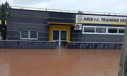 Ρύσιο: Ένα προπονητικό κέντρο καλυμμένο από τη λάσπη