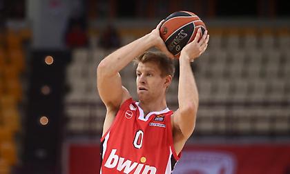 Πρίντεζης και Γουόκαπ υποκλίθηκαν στον κόσμο του Ολυμπιακού