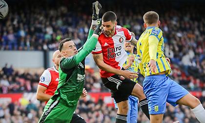 «Πέταξε» βαθμούς κόντρα στη Βάαλβαϊκ η Φέγενορντ