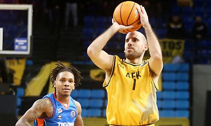 ΑΕΚ-Τρεβίζο (4η περίοδος)