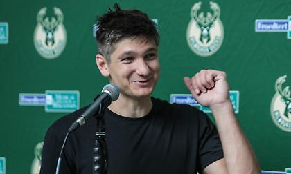 Μιλγουόκι Μπακς: Ανανέωσε για δύο χρόνια με τους Μπακς ο Άλεν