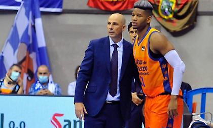 Πενιαρόγια: «Χαρούμενοι με τη νίκη, όχι με την άμυνα»