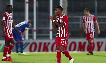 Νικολακόπουλος: «Γιατί πήρε μαζί του τον Γκάρι ο Μαρτίνς στη Φρανκφούρτη»