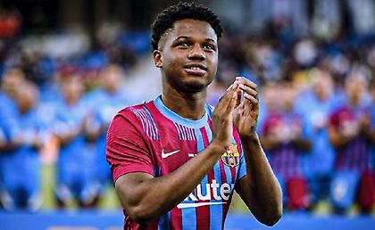 Στα γραφεία της Μπαρτσελόνα ο Φάτι, υπογράφει ως το 2027!