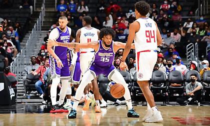 Επίθεση του μάνατζερ του Μπάγκλεϊ στους Κινγκς!