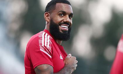 Ολυμπιακός: Επιστρέφει στην ενδεκάδα ο Εμβιλά