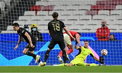 Ρεσιτάλ σπουδαίων επεμβάσεων από Βλαχοδήμο και Νόιερ!