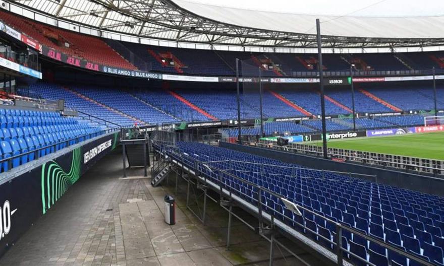 Οπαδοί της Φέγενορντ την «έπεσαν» σε αξιωματούχους της Ουνιόν σε ρεστοράν!