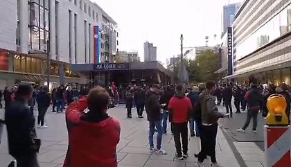 Βίντεο sport-fm.gr: Σε ρυθμούς Ολυμπιακού το κέντρο της Φρανκφούρτης