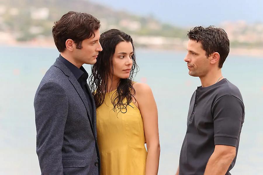 Μόλις Χθες: Κυκλοφόρησε το τραγούδι της ομότιτλης σειράς του ΣΚΑΪ